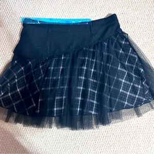 Black and white plaid skirt with tulle detail and pockets, very grungy and Emo